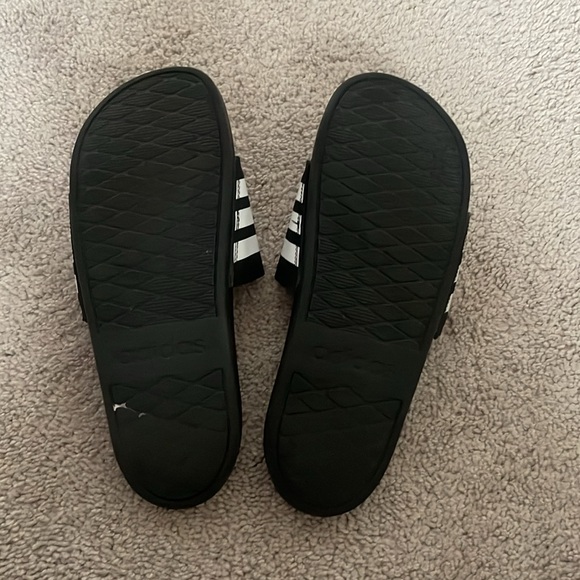 Adidas slides - Picture 3 of 4